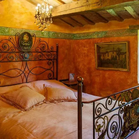 Casalina 8, Emma Mondaino